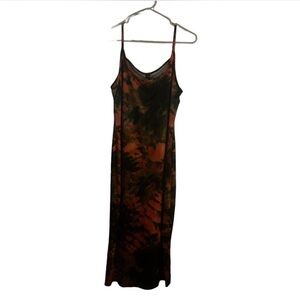 Orange and black tie-dye body con dress #tie-dye